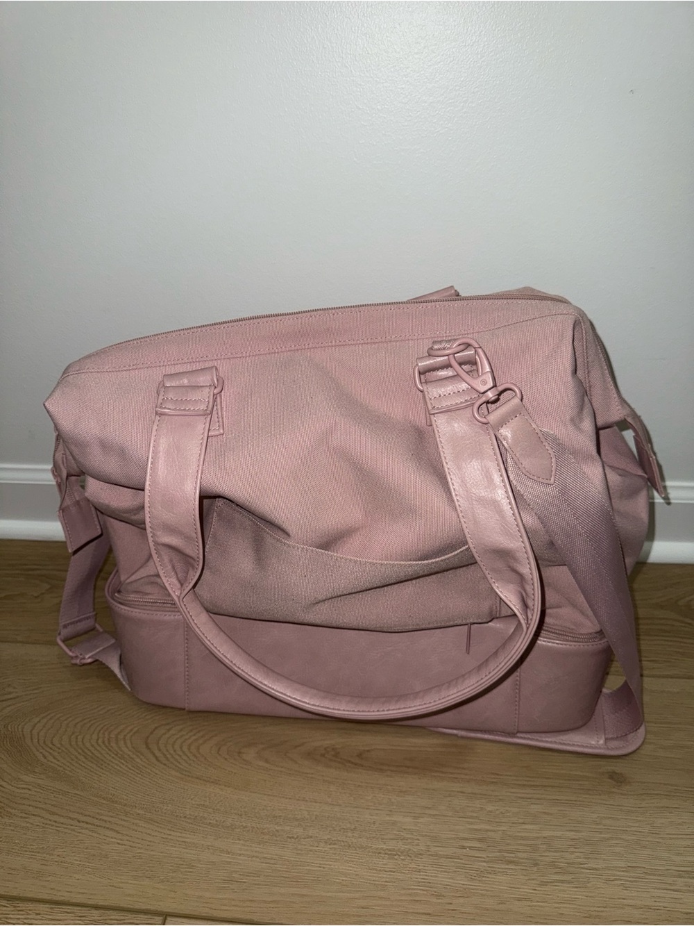 BEIS Weekender Bag - Atlas Pink - Picture 3 of 5